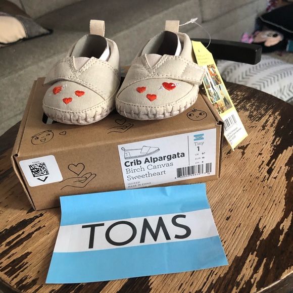 Toms Other - 205 TOMS BABY INFANT SHOES SIZE 1
